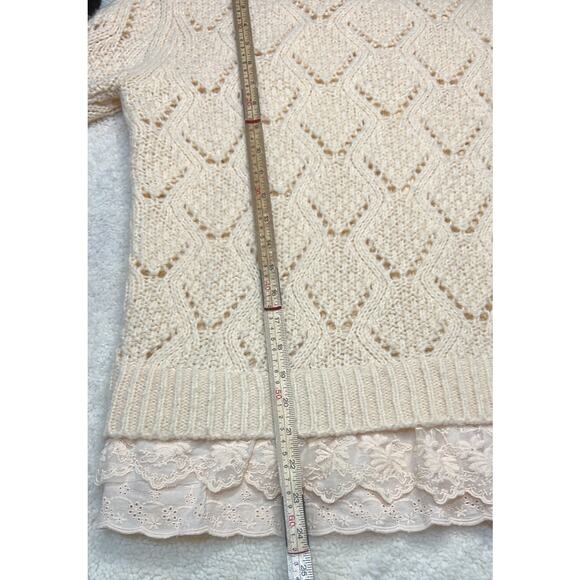 Anthropologie Lili's Closet Button Back Beige Sweater Size Small - Picture 6 of 7